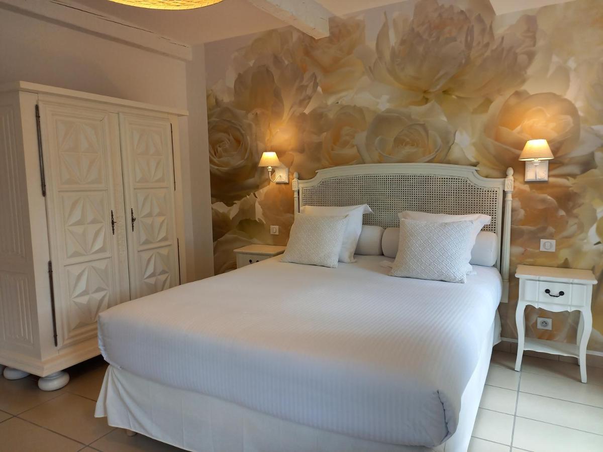 Hotel Restaurant Notre Dame Collobrières Екстериор снимка