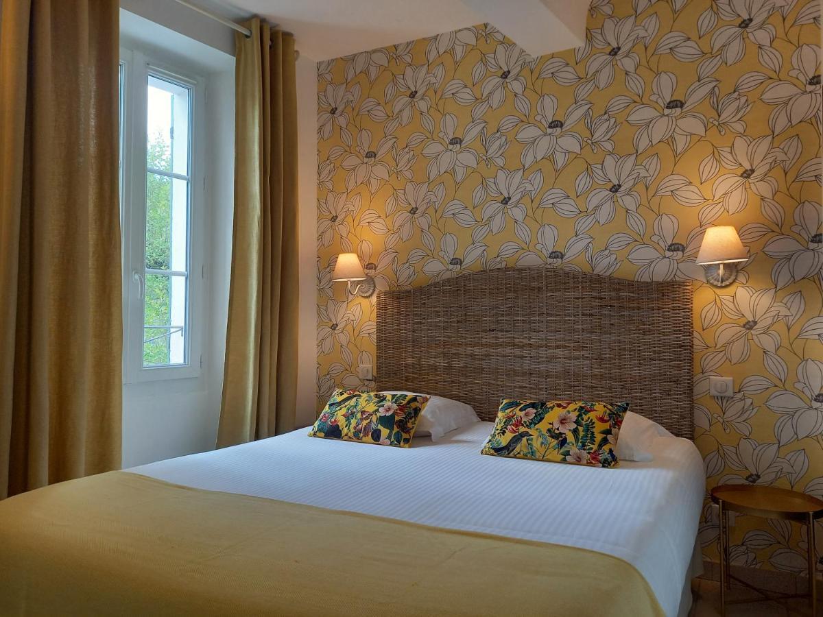 Hotel Restaurant Notre Dame Collobrières Екстериор снимка