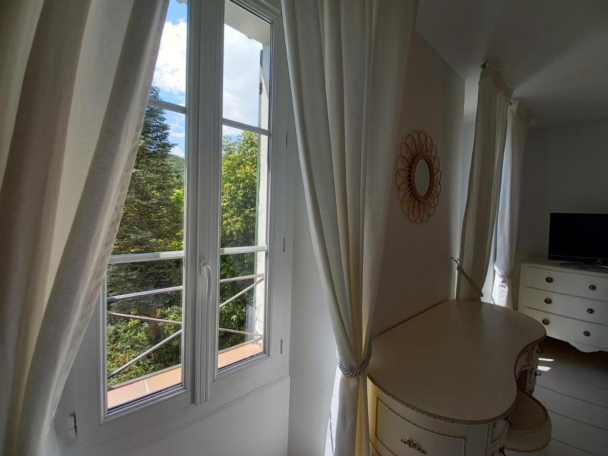 Hotel Restaurant Notre Dame Collobrières Екстериор снимка
