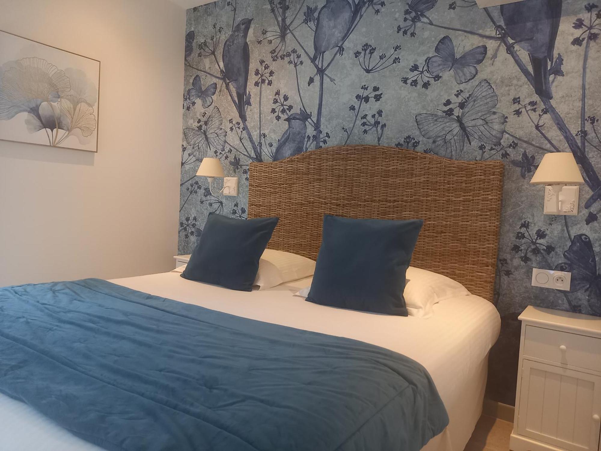Hotel Restaurant Notre Dame Collobrières Екстериор снимка